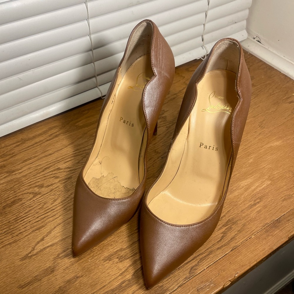 Bought for my 21st birthday have no desire to wear again. Wore once.